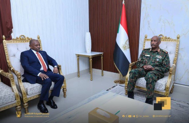 البرهان وسفير السودان الجديد لقطر