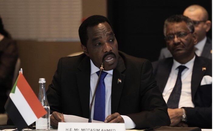 وزير الرعاية الاجتماعية