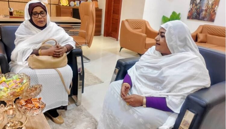 وزيرة الصناعة السودانية